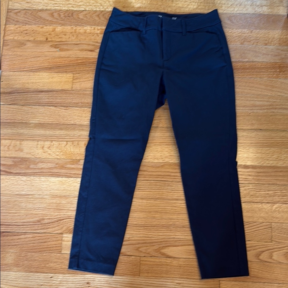 Old Navy High Rise Pixie Ankle Pants Size 4p